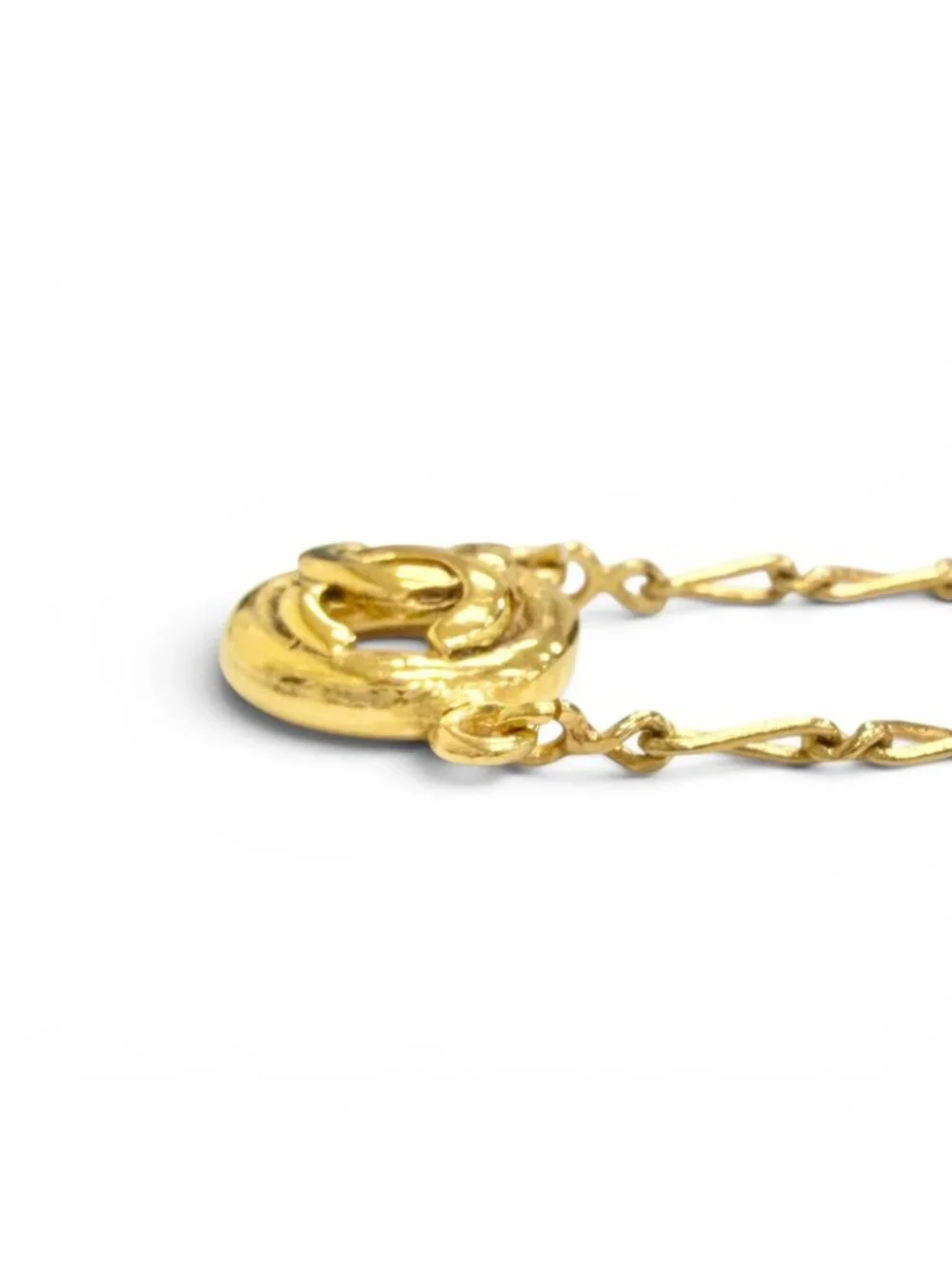Chanel Vintage Circle CC Logo Necklace Gold